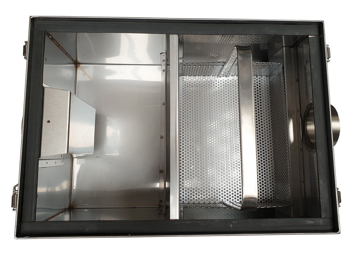 GREASE TRAP SS 22L Does not meet NEN-1825 standards