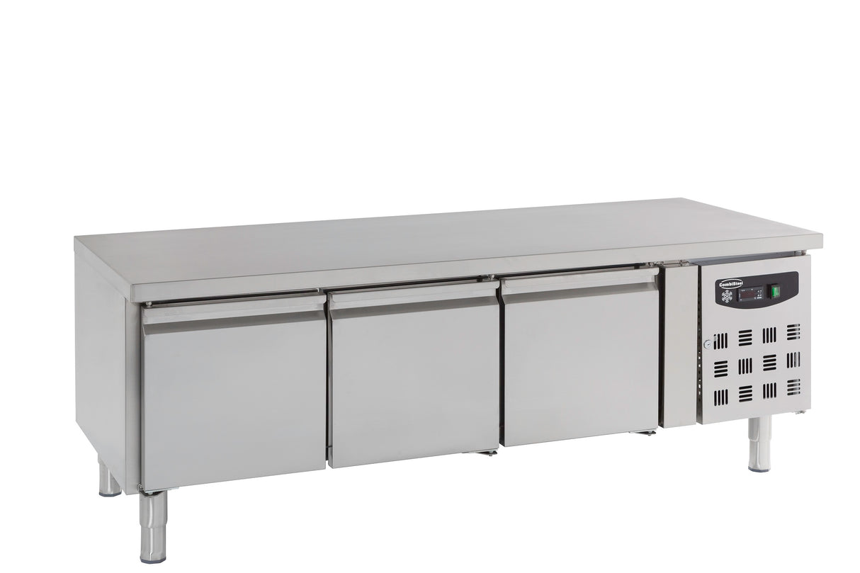 REFRIGERATED COUNTER HEIGHT 650 3 DOORS