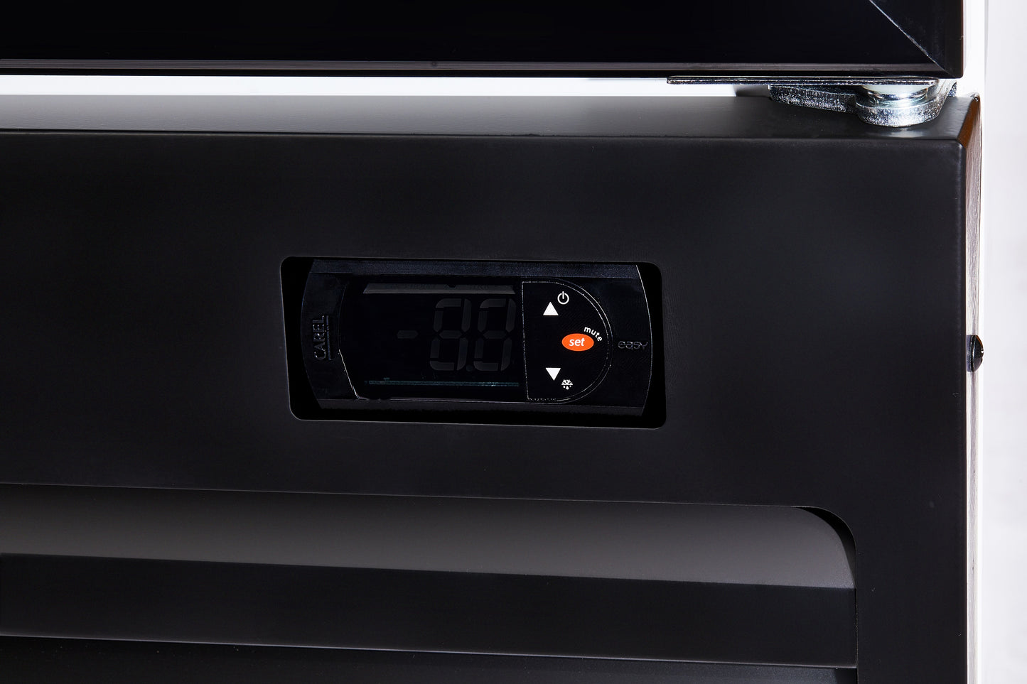 Upright Commercial Refrigerator with 2 Glass Doors