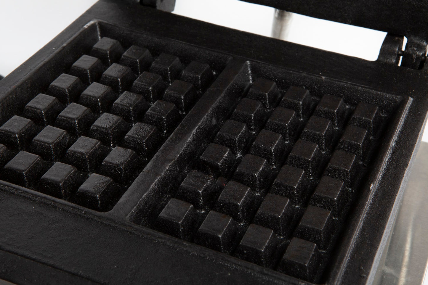 WAFFLE MAKER