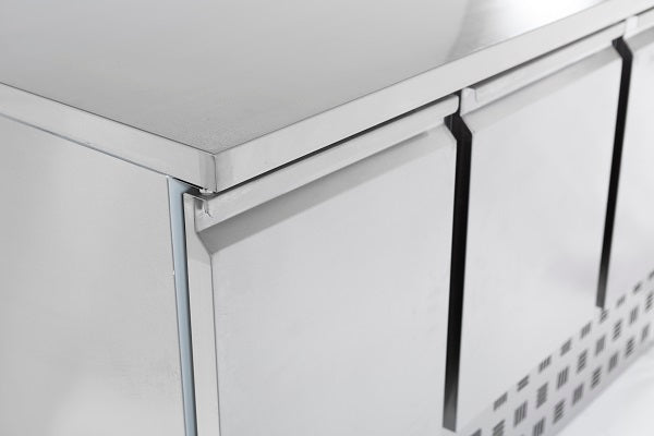 REFRIGERATED COUNTER 3 DOORS